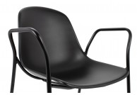 Czarne krzesło z tworzywa Resol Arm, krzesła plastikowe ogrodowe, krzesła do ogrodu, krzesła resol