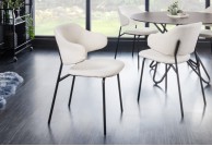 Białe krzesła tapicerowane boucle Alpine, białe krzesła do jadalni alpine, krzesła do salonu