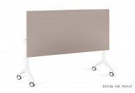 Beżowe biurko na kółkach z panelem maskującym Yumi S, biurka na kółkach, biurka 150 cm
