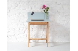 Biurko 65x50 cm z drewna jesionowego, biurka drewniane, biurka małe, biurka kolorowe