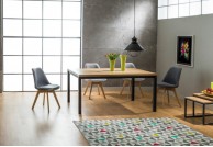 stół rozkładany, rozkładane stoły, stół drewniany, stół w stylu skandynawskim, stół i krzesła
