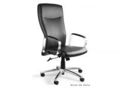 Czarny,skórzany fotel biurowy obrotowy adella