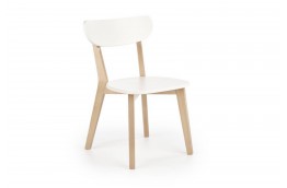 Krzesło w stylu skandynawskim z drewnianymi nogami buggi