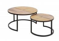 zestaw dwóch okrągłych stolików z drewna i rattanu Vienna Round, stoliki wsuwane pod siebie